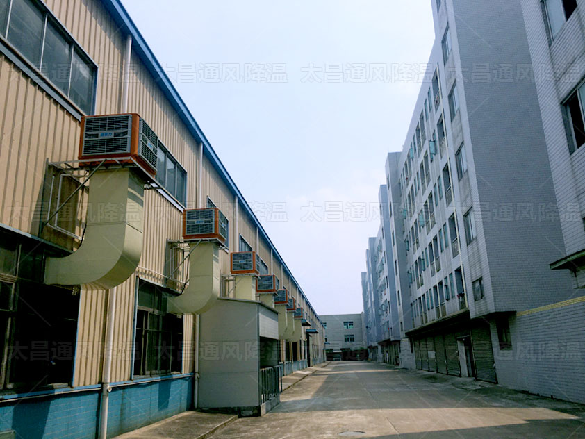 車間降溫方案配置節(jié)能環(huán)?？照{(diào)，使用效果沒話說
